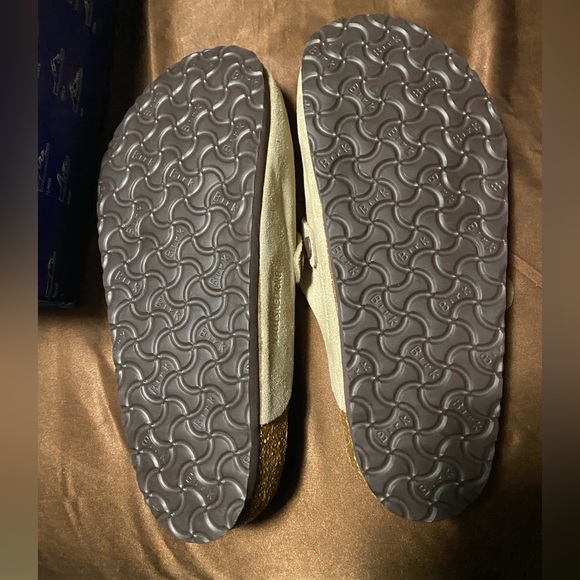Birkenstock Clog Taupe Suede - US size 8-8.5 - Picture 9 of 12